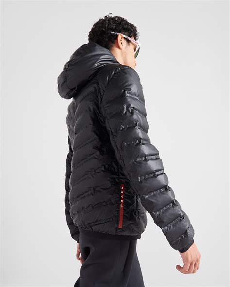 Schwarz Steppjacke mit Kapuze aus Light Nylon 